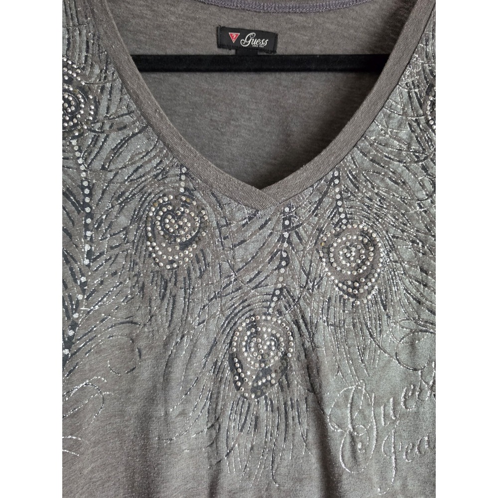 Guess T-Shirt Womens L Gray V-Neck Short Sleeve Peacock Feather Graphic Print - Picture 2 of 6